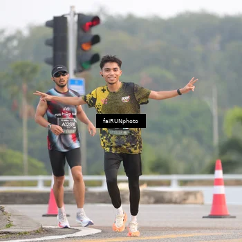 Runner Photo 6438660