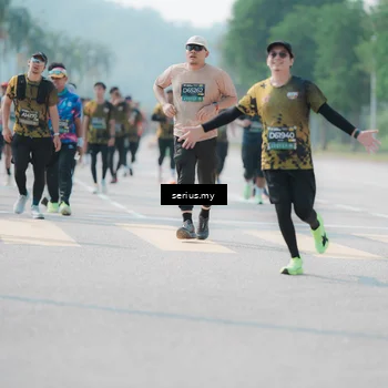 Runner Photo 6438675