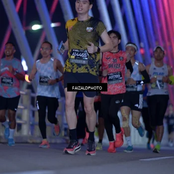 Runner Photo 6438691