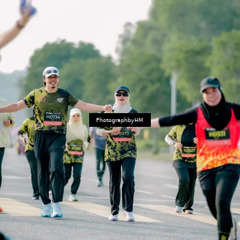 Runner Photo 6438693