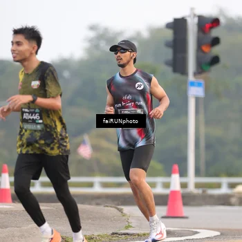 Runner Photo 6438726