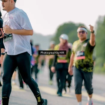 Runner Photo 6438750