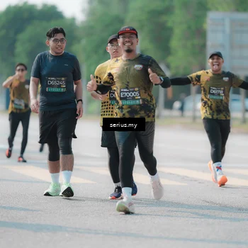 Runner Photo 6438763