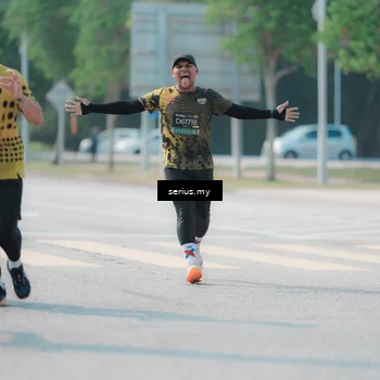 Runner Photo 6438773