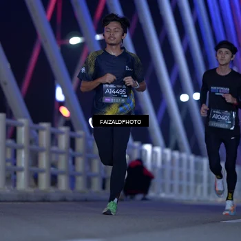 Runner Photo 6438786