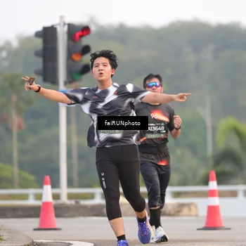 Runner Photo 6438806