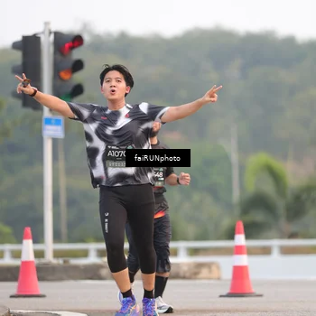 Runner Photo 6438807