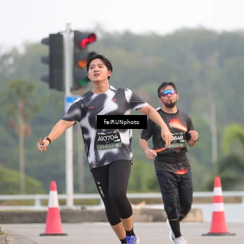 Runner Photo 6438810