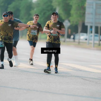 Runner Photo 6438819
