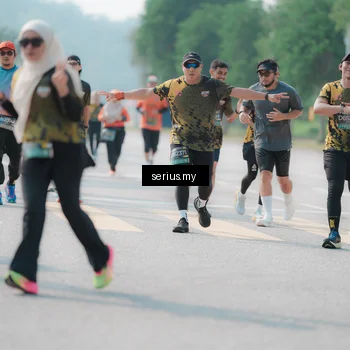 Runner Photo 6438827