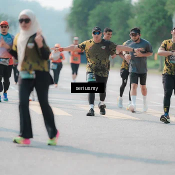 Runner Photo 6438828