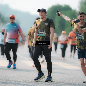 Runner Photo 6438864
