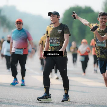 Runner Photo 6438869