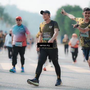 Runner Photo 6438871