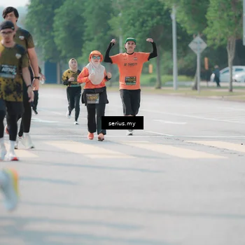 Runner Photo 6438900