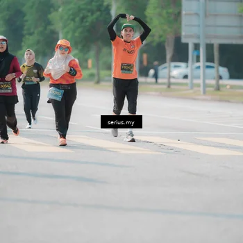Runner Photo 6438909
