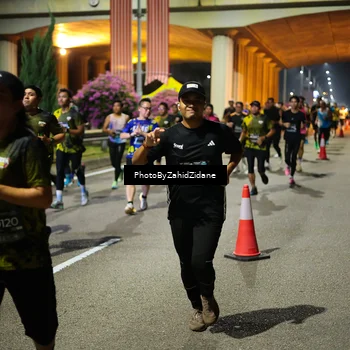 Runner Photo 6438911