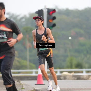 Runner Photo 6438920