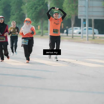 Runner Photo 6438921