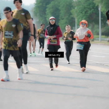 Runner Photo 6438924