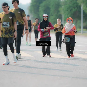 Runner Photo 6438929