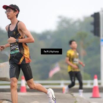 Runner Photo 6438942