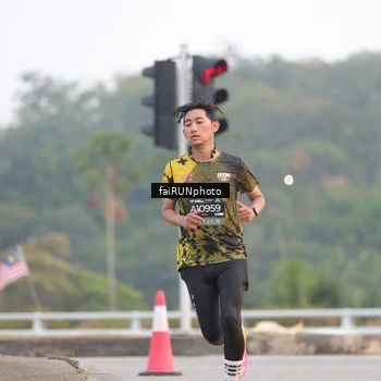 Runner Photo 6438995