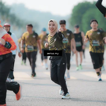 Runner Photo 6439003
