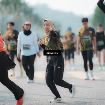 Runner Photo 6439011