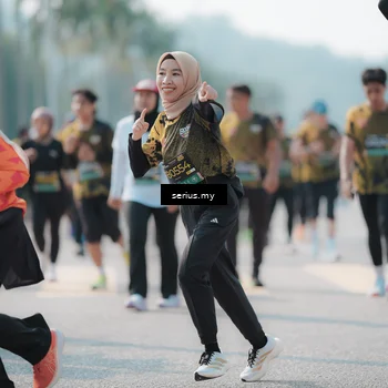 Runner Photo 6439015
