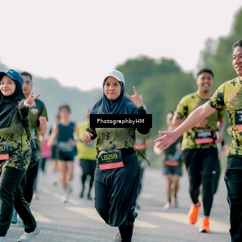 Runner Photo 6439024