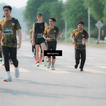 Runner Photo 6439043
