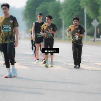 Runner Photo 6439046