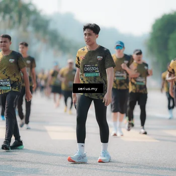 Runner Photo 6439060