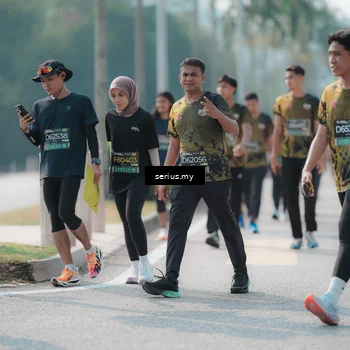Runner Photo 6439082