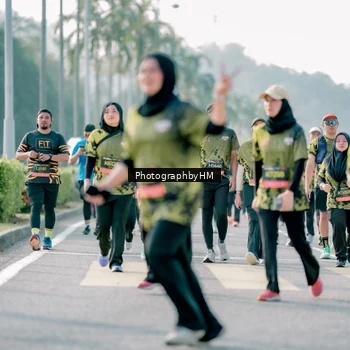 Runner Photo 6439123