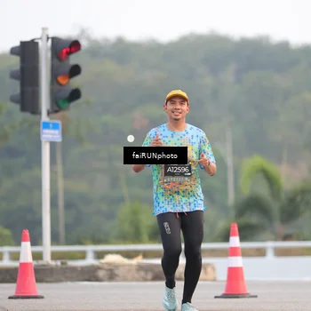 Runner Photo 6439125