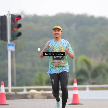 Runner Photo 6439128