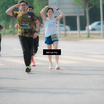 Runner Photo 6439175
