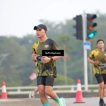 Runner Photo 6439186