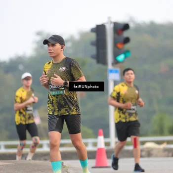 Runner Photo 6439189