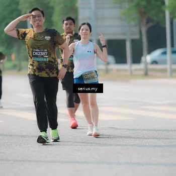 Runner Photo 6439191