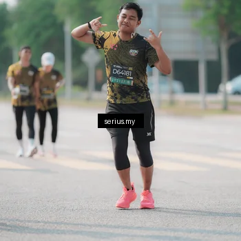 Runner Photo 6439214