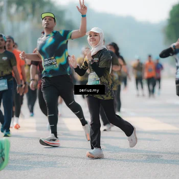 Runner Photo 6439275
