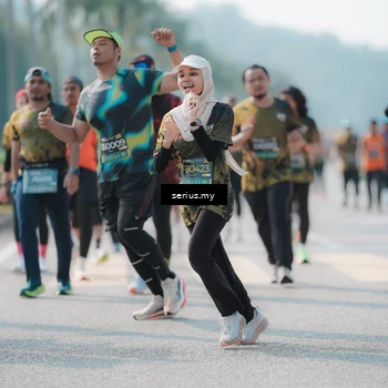 Runner Photo 6439282