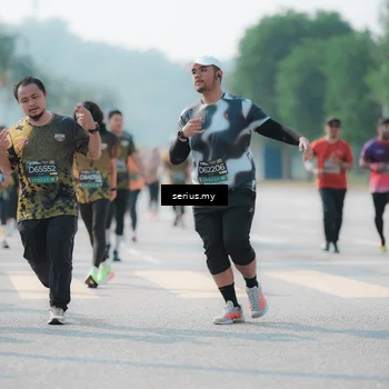 Runner Photo 6439296