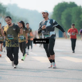 Runner Photo 6439298