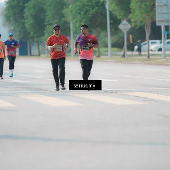 Runner Photo 6439300