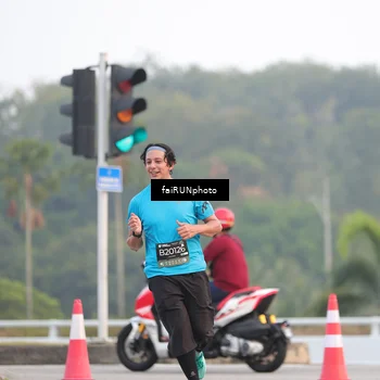Runner Photo 6439330