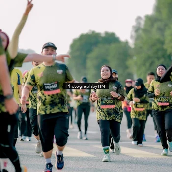 Runner Photo 6439333